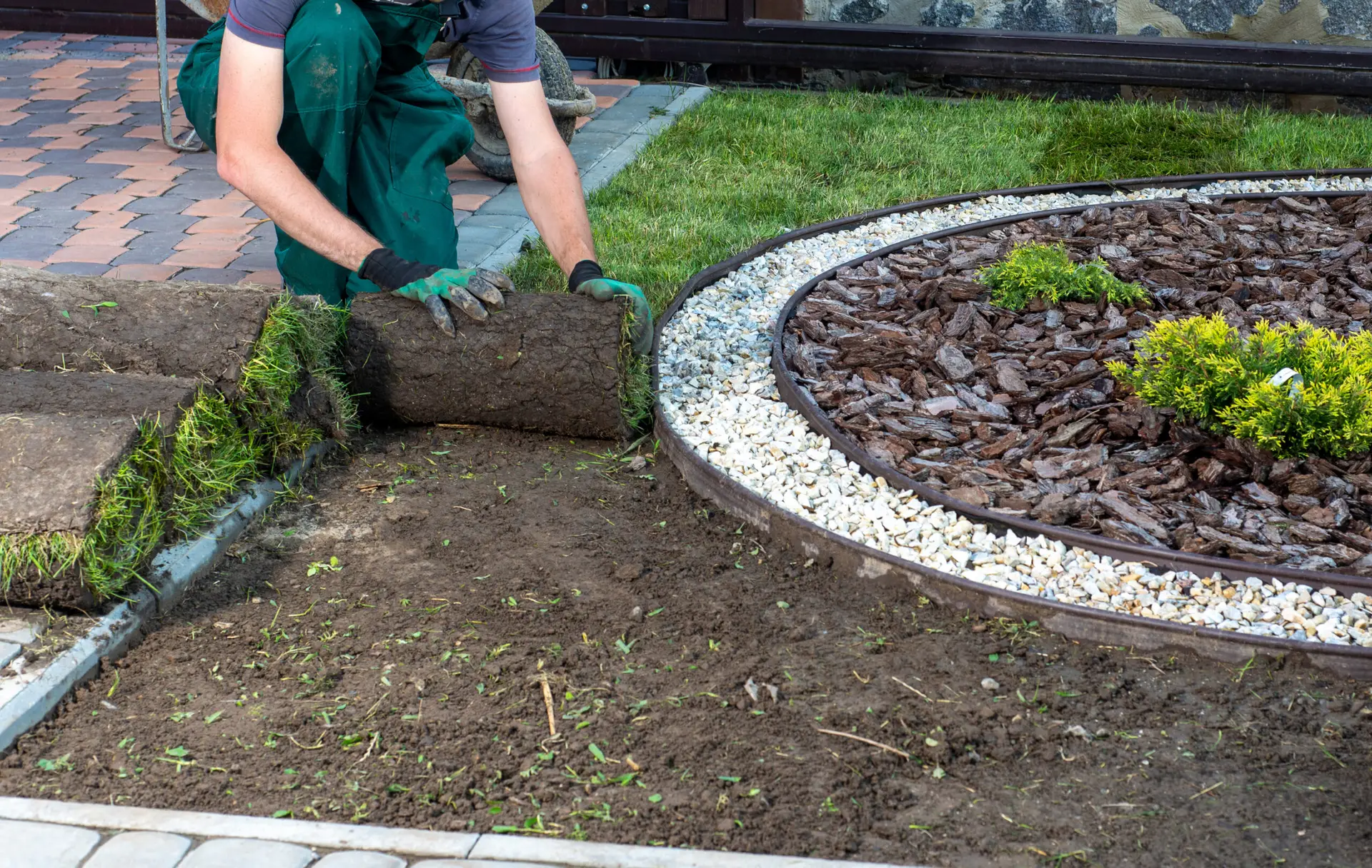 Finding the Best Bluegrass and Fescue Sod Options in Indianapolis